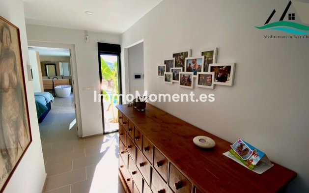 Resale - Detached villa - La Romana - La Romana Centro