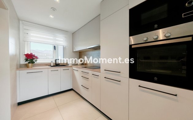Resale - Apartment - Mijas - La Cala Golf