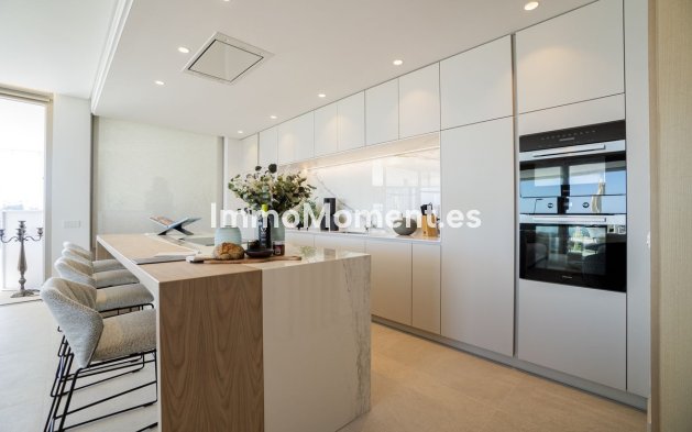 Resale - Apartment - Benahavís - La Quinta