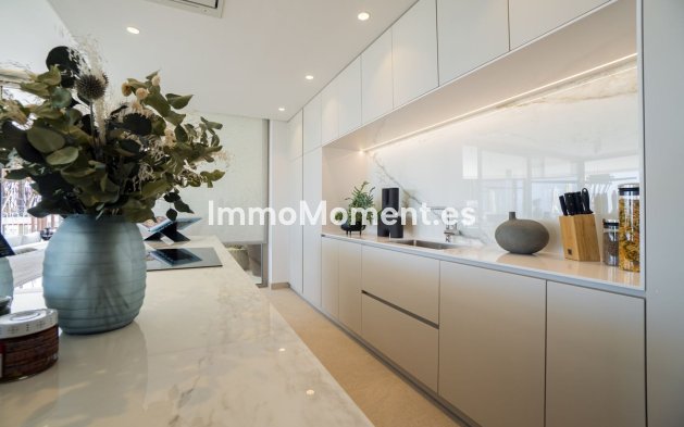 Resale - Apartment - Benahavís - La Quinta