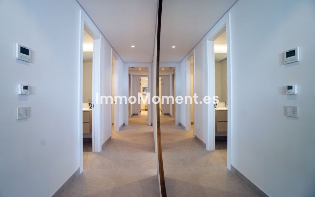 Resale - Apartment - Benahavís - La Quinta