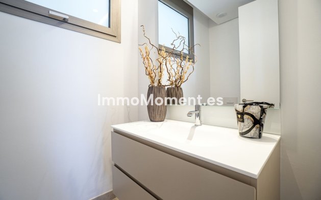 Resale - Apartment - Benahavís - La Quinta