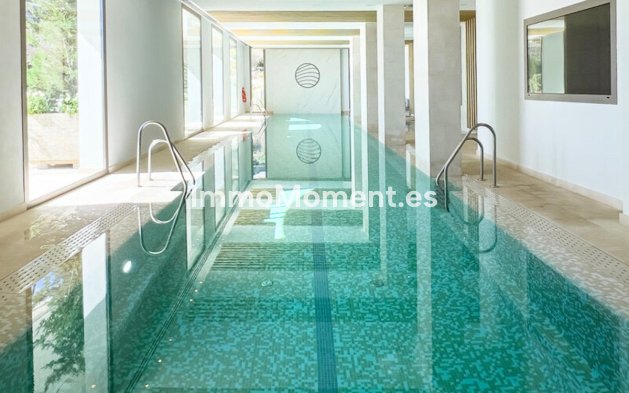 Resale - Apartment - Benahavís - La Quinta