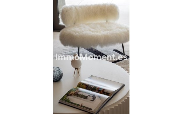 Resale - Apartment - Benahavís - La Quinta