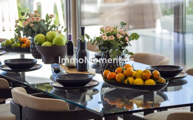 Resale - Apartment - Benahavís - La Quinta