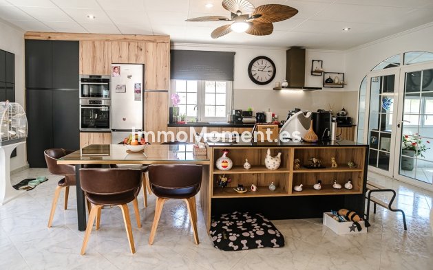 Resale - Detached villa - San Fulgencio - La Marina