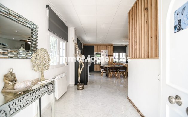 Resale - Detached villa - San Fulgencio - La Marina