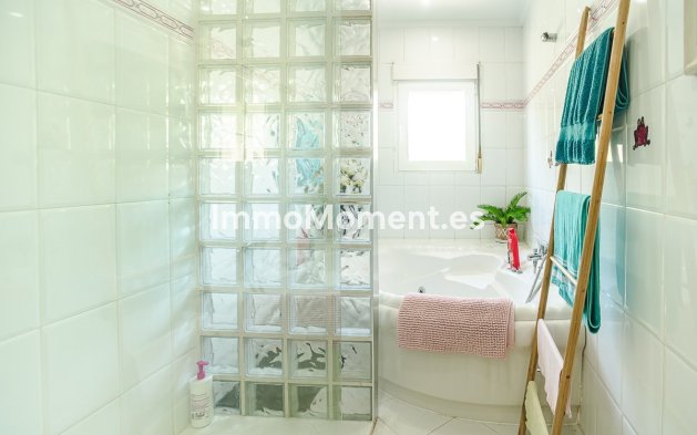 Resale - Detached villa - San Fulgencio - La Marina