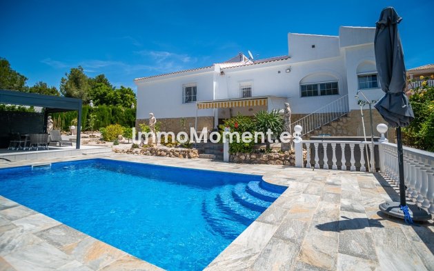 Resale - Detached villa - San Fulgencio - La Marina