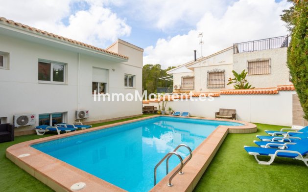 Wiederverkauf - Freistehende Villa - Orihuela - Campoamor