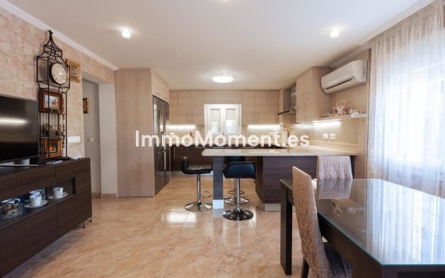 Resale - Detached villa - Orihuela - Los Altos