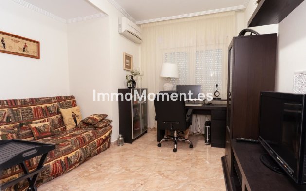 Resale - Detached villa - Orihuela - Los Altos