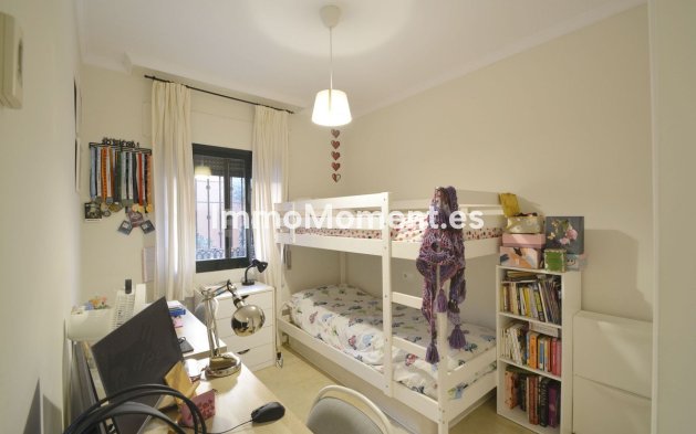 Revente - Appartement - Marbella - Elviria