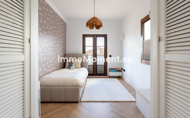 Bestaande woning - Vrijstaande villa - Estepona  - Estepona Centro