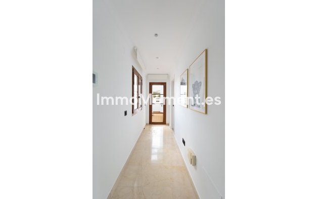 Bestaande woning - Vrijstaande villa - Estepona  - Estepona Centro
