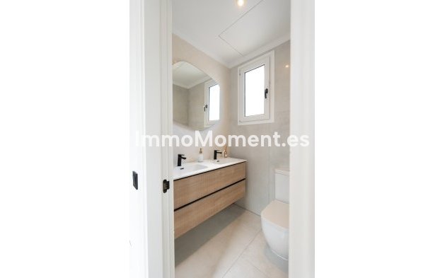 Bestaande woning - Vrijstaande villa - Estepona  - Estepona Centro