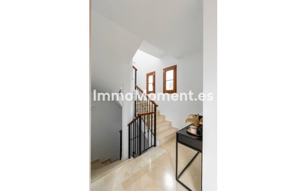 Bestaande woning - Vrijstaande villa - Estepona  - Estepona Centro
