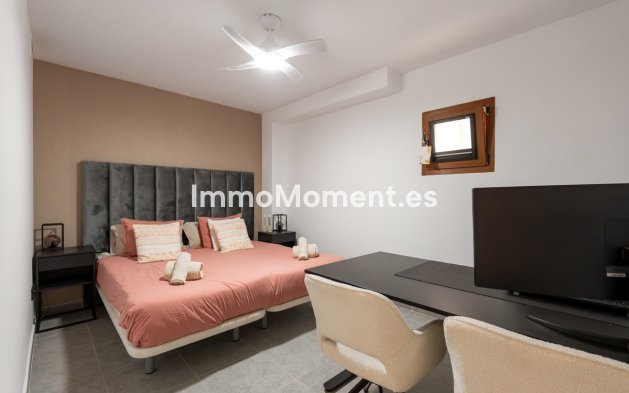 Bestaande woning - Vrijstaande villa - Estepona  - Estepona Centro