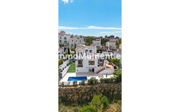 Bestaande woning - Vrijstaande villa - Estepona  - Estepona Centro