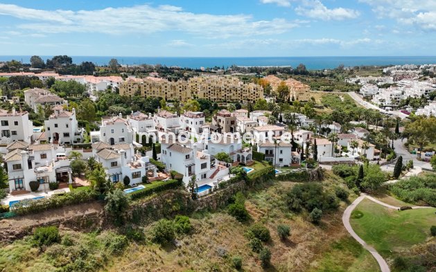 Bestaande woning - Vrijstaande villa - Estepona  - Estepona Centro