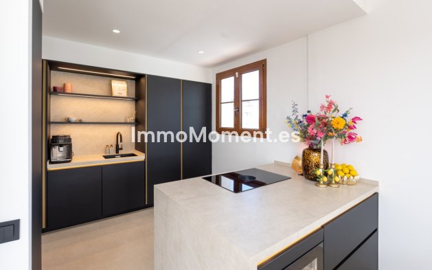 Bestaande woning - Vrijstaande villa - Estepona  - Estepona Centro