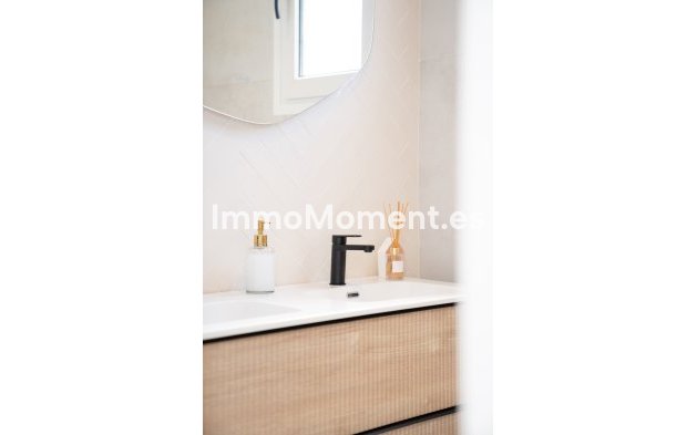 Bestaande woning - Vrijstaande villa - Estepona  - Estepona Centro