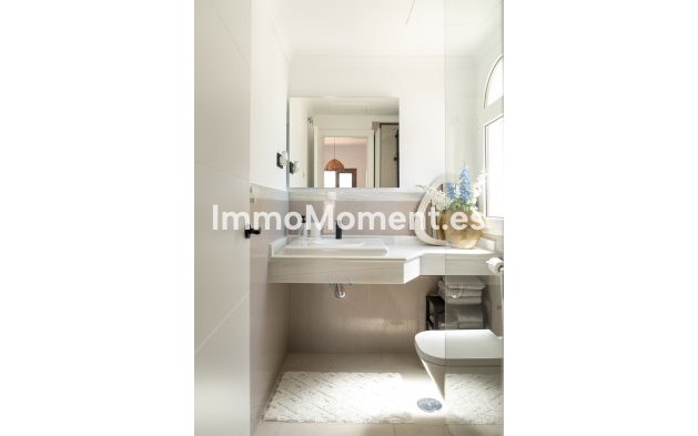Bestaande woning - Vrijstaande villa - Estepona  - Estepona Centro
