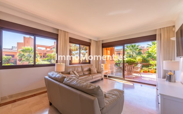Revente - Appartement - Estepona  - Estepona Centro
