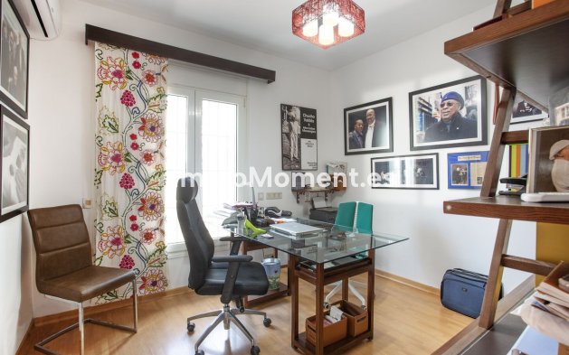 Reventa - Villa independiente - Benalmadena - Benalmadena Centro