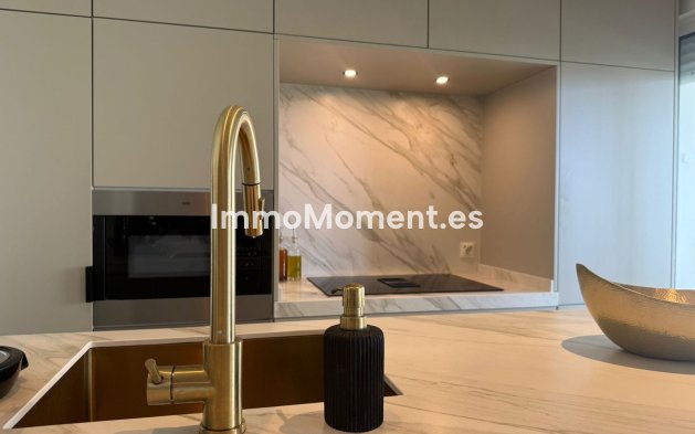 Wiederverkauf - Wohnung - Marbella - Nueva Andalucía