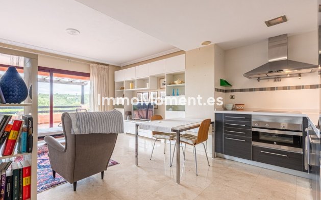 Resale - Apartment - Casares - Casares Centro