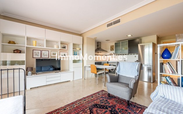 Resale - Apartment - Casares - Casares Centro