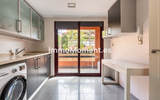 Resale - Apartment - Casares - Casares Centro