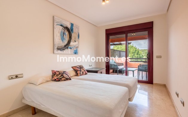 Resale - Apartment - Casares - Casares Centro