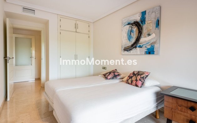 Resale - Apartment - Casares - Casares Centro