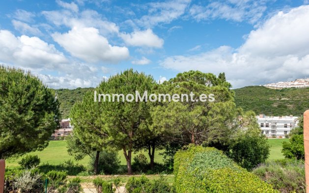 Resale - Apartment - Casares - Casares Centro
