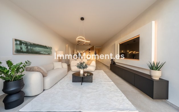Resale - Townhouse - Marbella - Nueva Andalucía