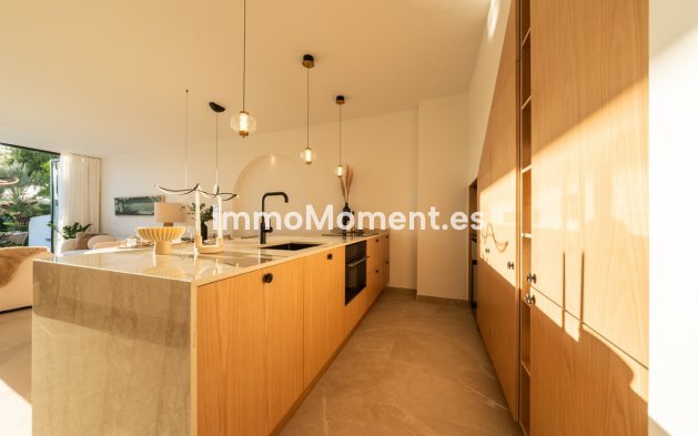 Resale - Townhouse - Marbella - Nueva Andalucía