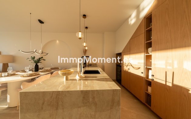 Resale - Townhouse - Marbella - Nueva Andalucía