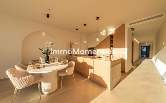 Resale - Townhouse - Marbella - Nueva Andalucía