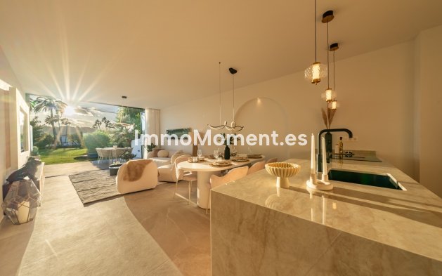 Resale - Townhouse - Marbella - Nueva Andalucía