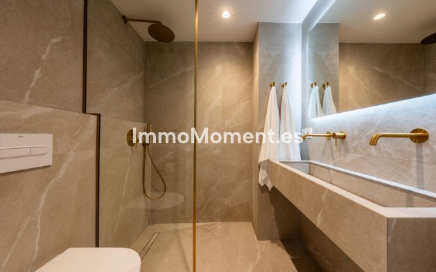 Resale - Townhouse - Marbella - Nueva Andalucía