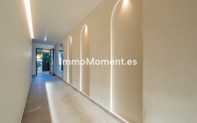 Resale - Townhouse - Marbella - Nueva Andalucía