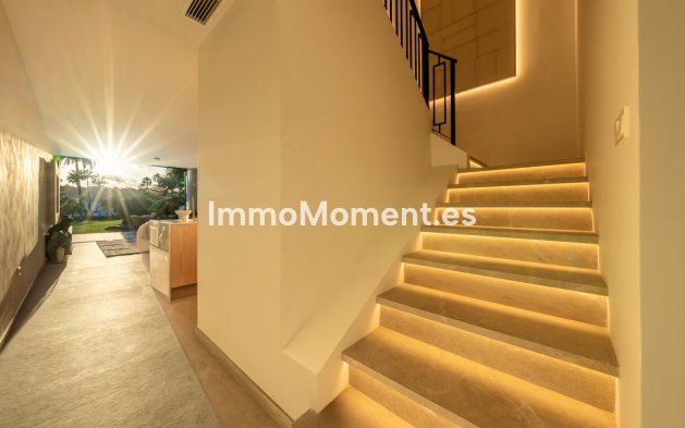 Resale - Townhouse - Marbella - Nueva Andalucía