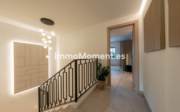 Resale - Townhouse - Marbella - Nueva Andalucía