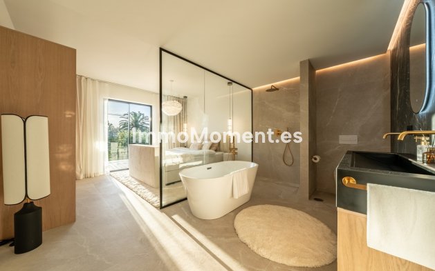 Resale - Townhouse - Marbella - Nueva Andalucía