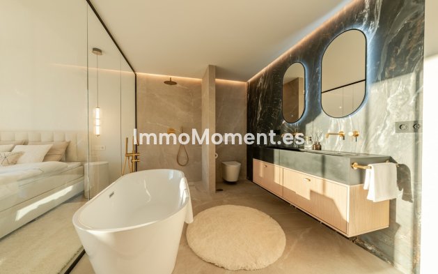 Resale - Townhouse - Marbella - Nueva Andalucía