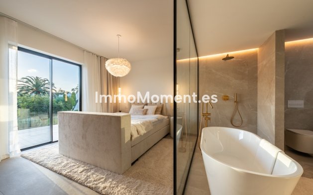 Resale - Townhouse - Marbella - Nueva Andalucía