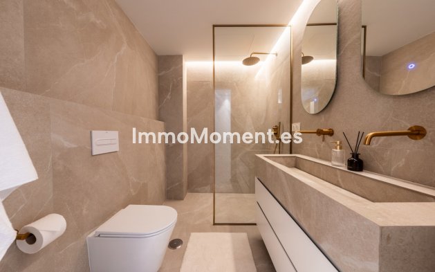 Resale - Townhouse - Marbella - Nueva Andalucía