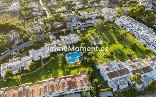 Resale - Townhouse - Marbella - Nueva Andalucía